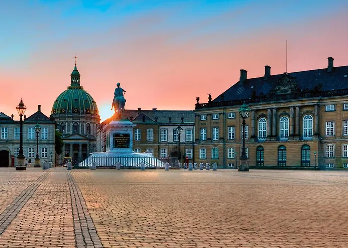 Spacious Centrally Located In Cph'S Old Town